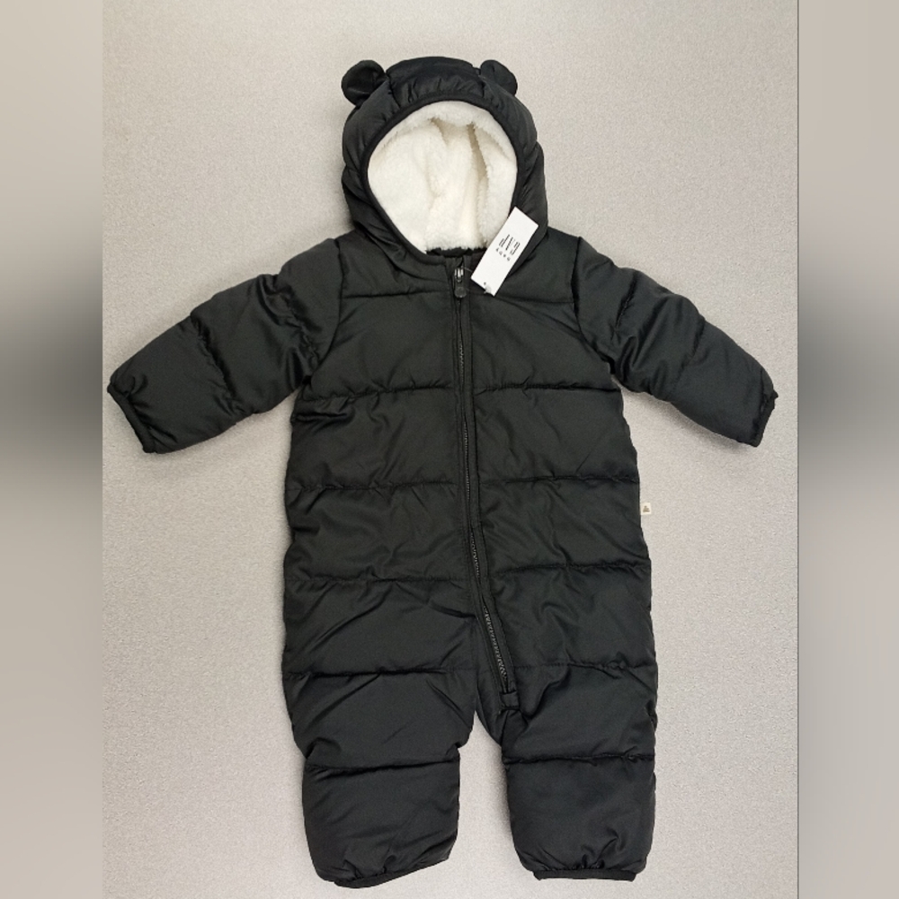 Baby Gap (0-3 Montths) Baby Cold Control Max Puffer Snowsuit (Reg. 69.99)